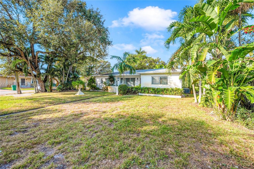 En Venta: $495,000 (3 camas, 2 baños, 1861 Pies cuadrados)