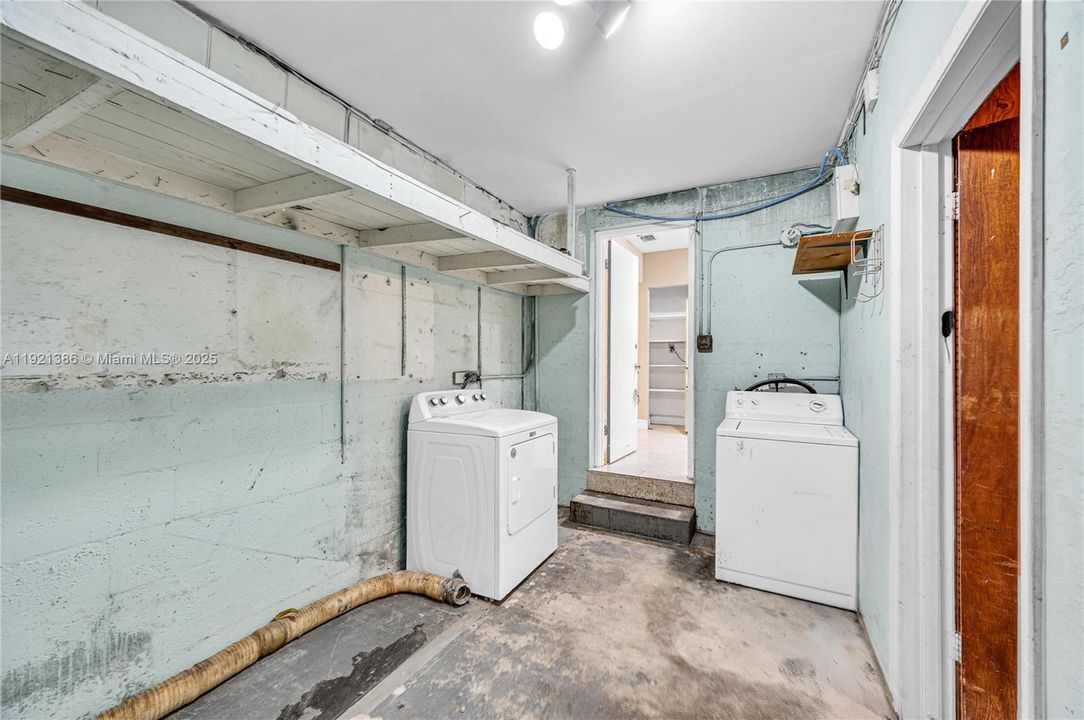 En Venta: $495,000 (3 camas, 2 baños, 1861 Pies cuadrados)