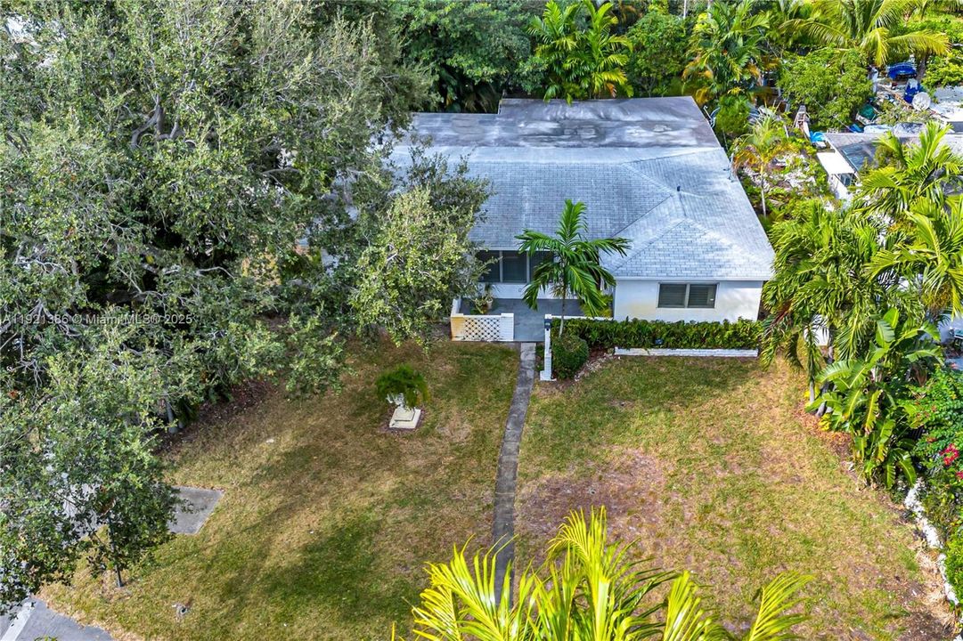 En Venta: $495,000 (3 camas, 2 baños, 1861 Pies cuadrados)