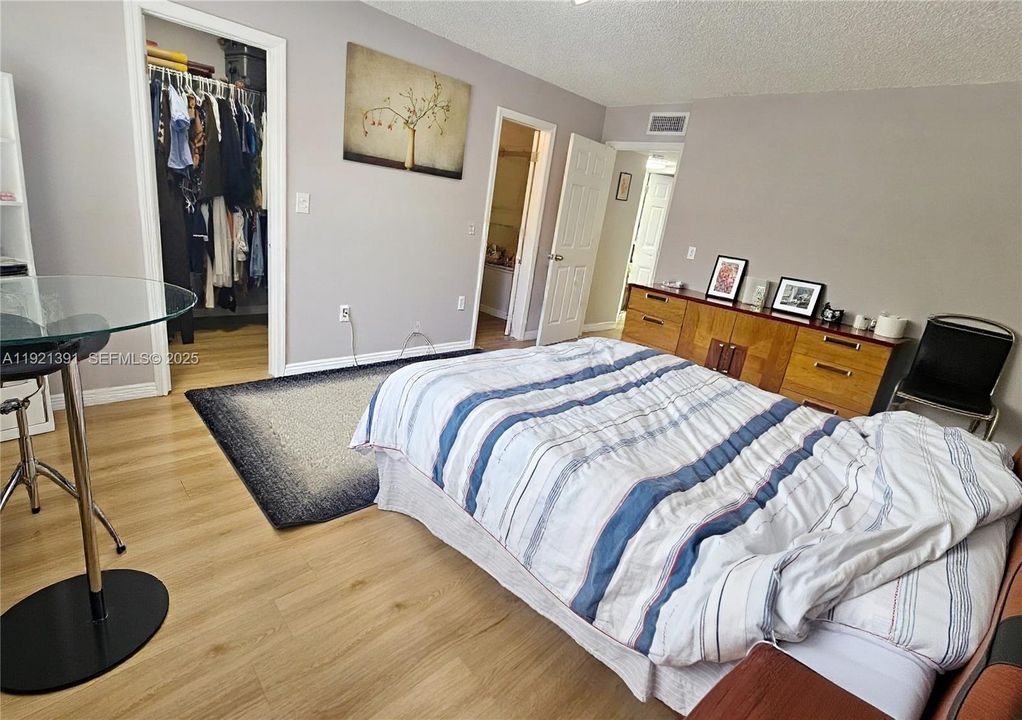 В аренду: $2,750 (2 спален, 2 ванн, 1290 Квадратных фут)