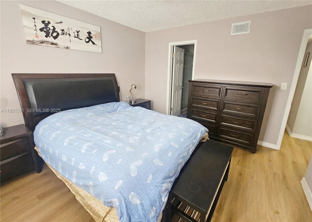 В аренду: $2,750 (2 спален, 2 ванн, 1290 Квадратных фут)