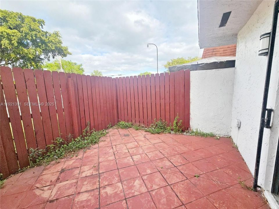 В аренду: $2,750 (2 спален, 2 ванн, 1290 Квадратных фут)