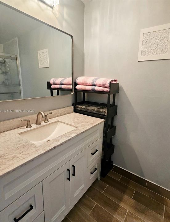 В аренду: $2,750 (2 спален, 2 ванн, 1290 Квадратных фут)