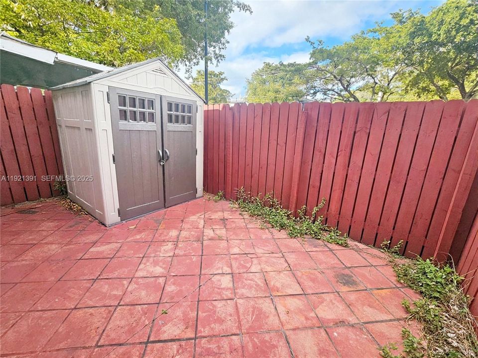 В аренду: $2,750 (2 спален, 2 ванн, 1290 Квадратных фут)