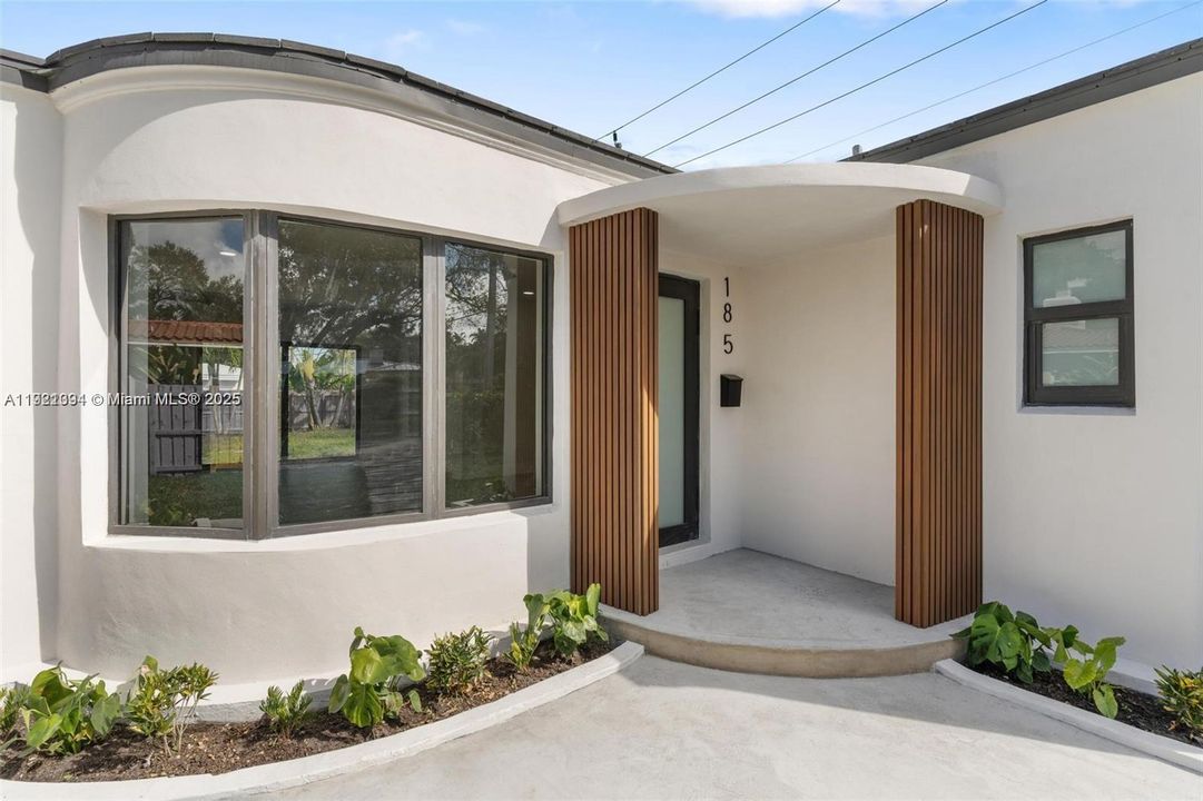 For Rent: $8,500 (4 beds, 3 baths, 1883 Square Feet)