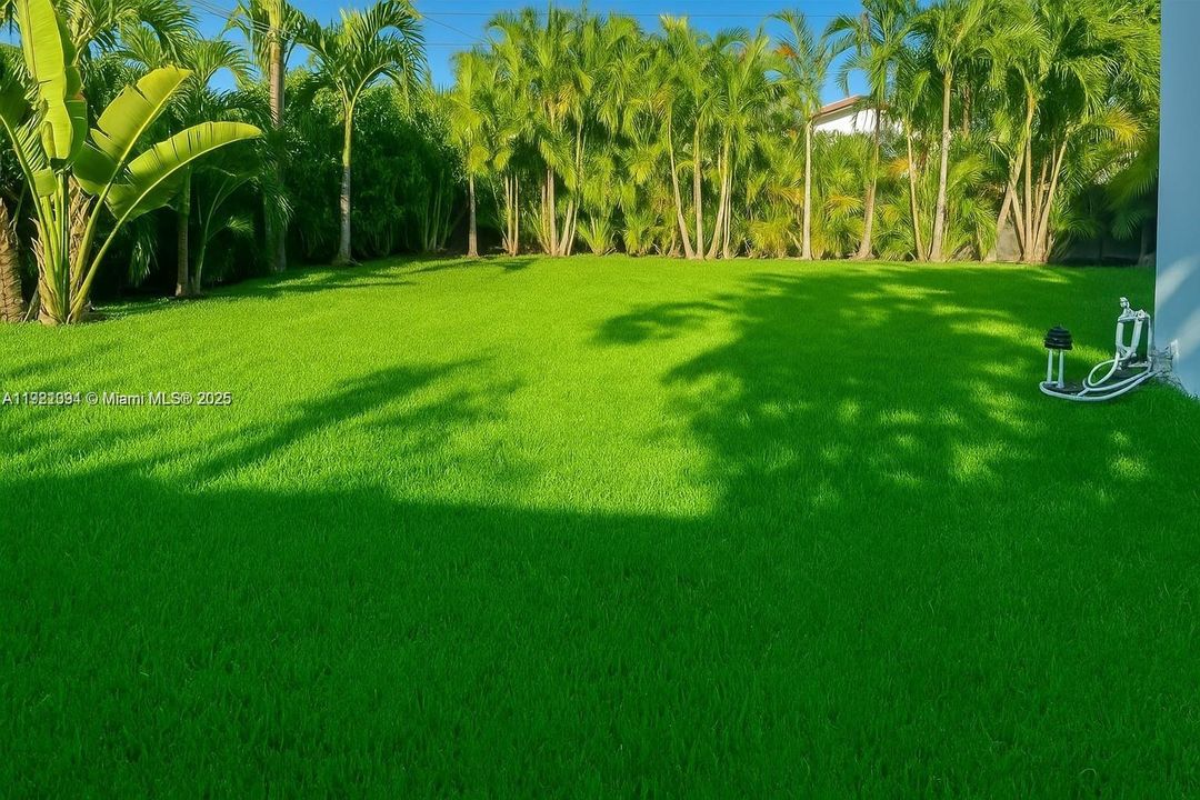 For Rent: $8,500 (4 beds, 3 baths, 1883 Square Feet)