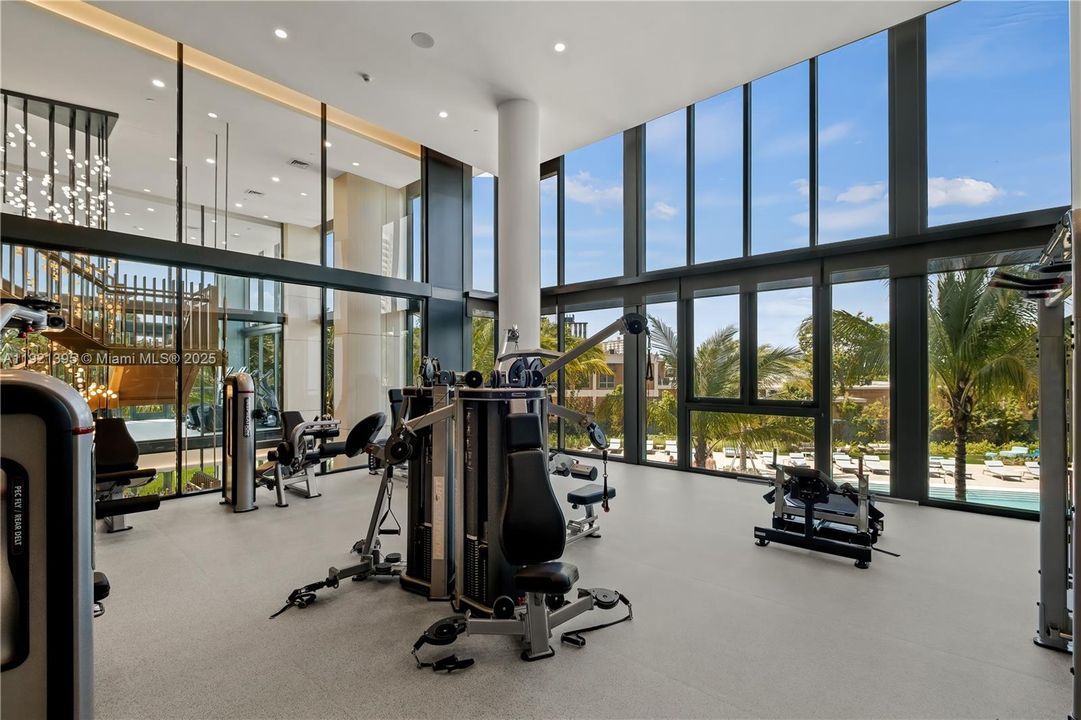 Active With Contract: $3,553 (1 beds, 2 baths, 1081 Square Feet)