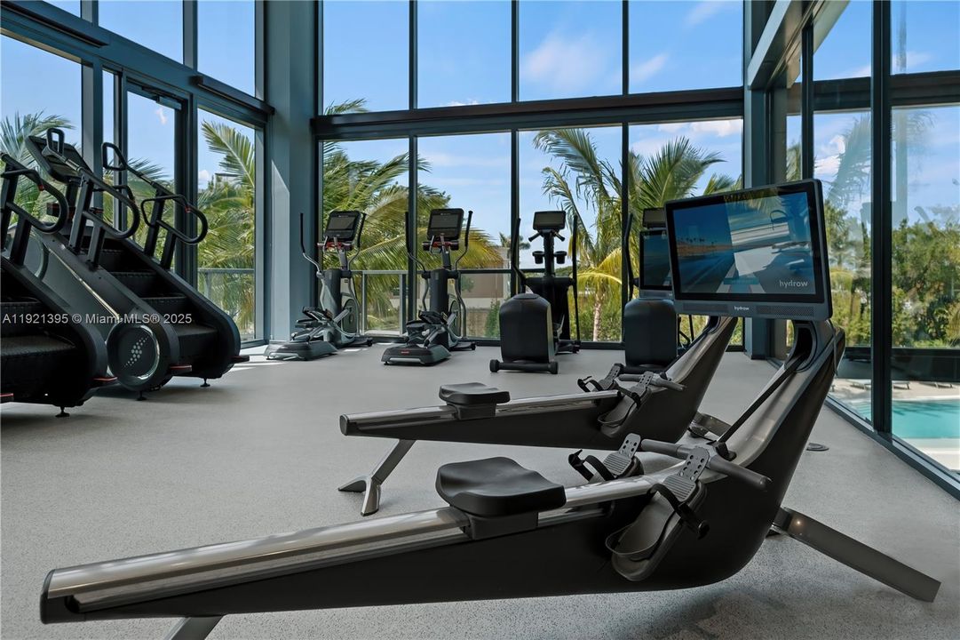 Active With Contract: $3,553 (1 beds, 2 baths, 1081 Square Feet)