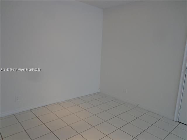 For Rent: $1,670 (2 beds, 1 baths, 759 Square Feet)