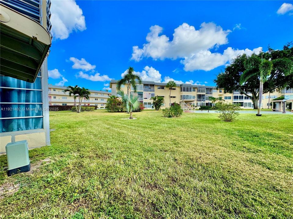 待售: $87,000 (1 贝兹, 1 浴室, 680 平方英尺)