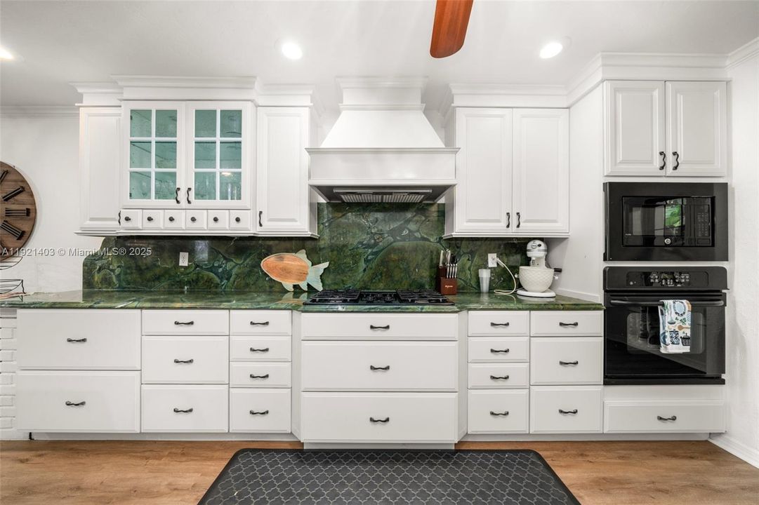 En Renta: $4,500 (5 camas, 4 baños, 4560 Pies cuadrados)