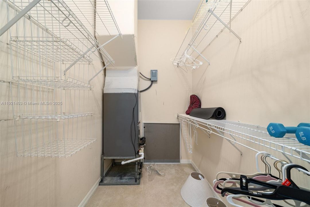 En Renta: $4,500 (5 camas, 4 baños, 4560 Pies cuadrados)