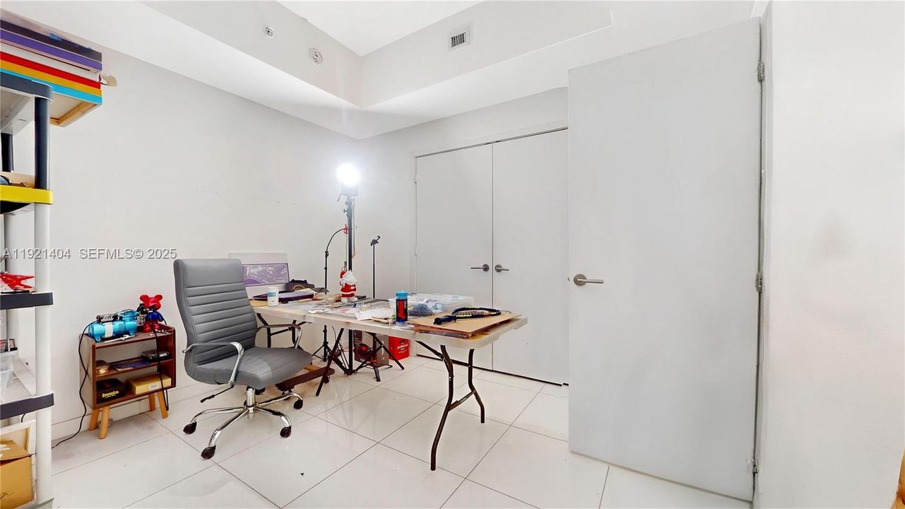 En Venta: $875,000 (3 camas, 3 baños, 1498 Pies cuadrados)