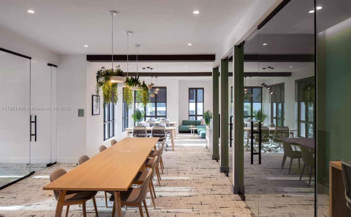 出租: $3,987 (3 贝兹, 2 浴室, 1408 平方英尺)