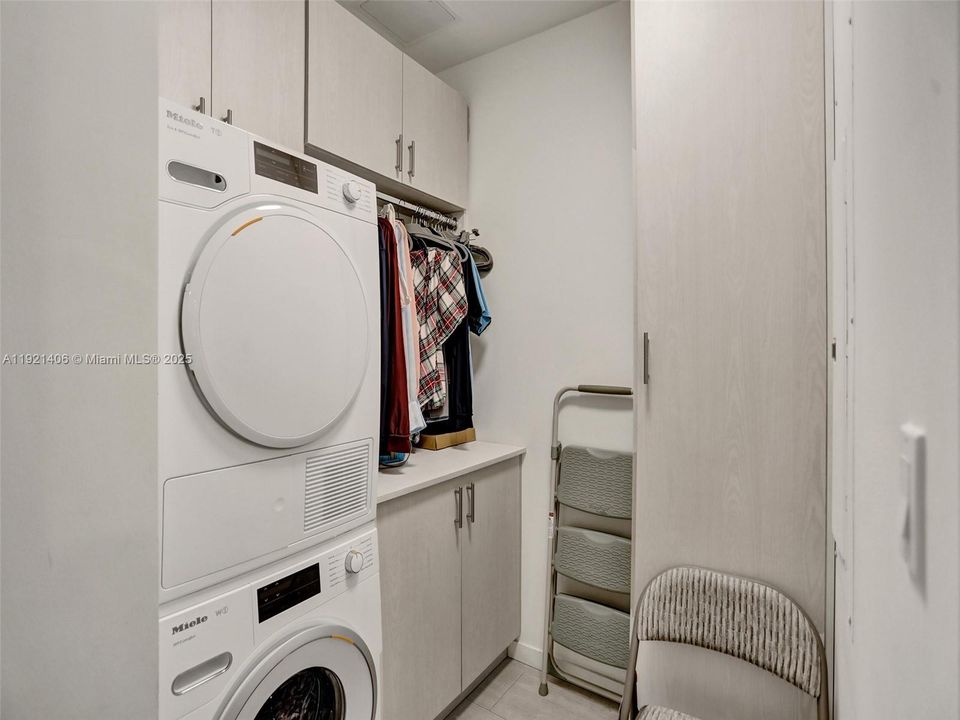 En Renta: $18,500 (3 camas, 4 baños, 2076 Pies cuadrados)