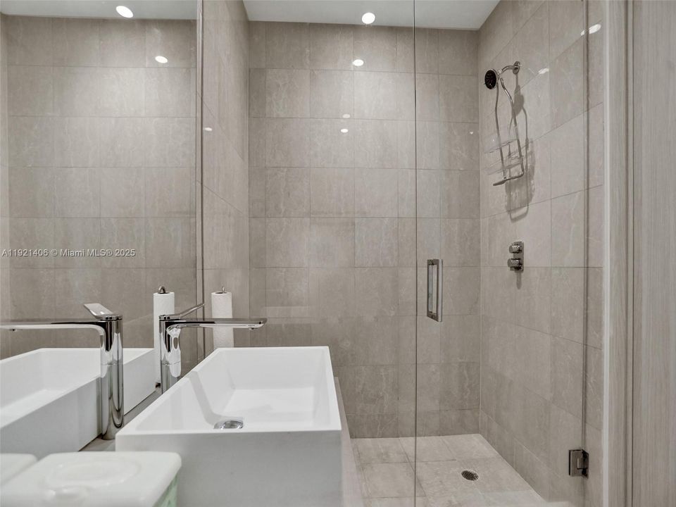 En Renta: $18,500 (3 camas, 4 baños, 2076 Pies cuadrados)