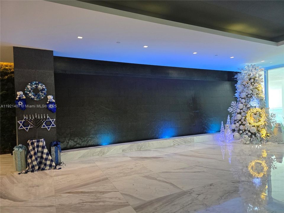 For Sale: $1,095,000 (3 beds, 2 baths, 1865 Square Feet)