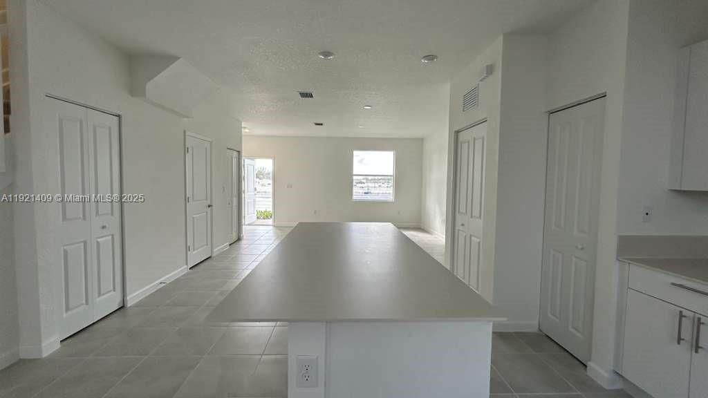 Active With Contract: $2,350 (3 beds, 3 baths, 0 Square Feet)