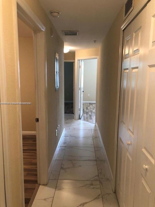 For Rent: $2,900 (3 beds, 2 baths, 1207 Square Feet)