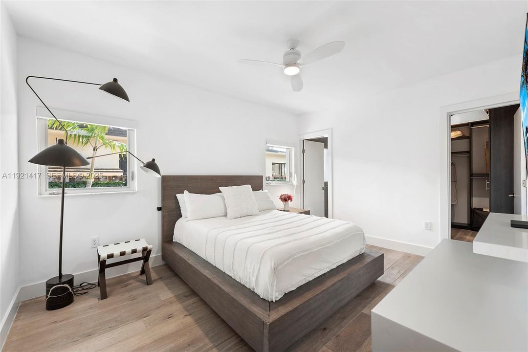 For Sale: $3,690,000 (4 beds, 4 baths, 3016 Square Feet)