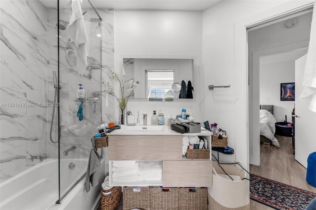 For Sale: $599,000 (5 beds, 3 baths, 1776 Square Feet)