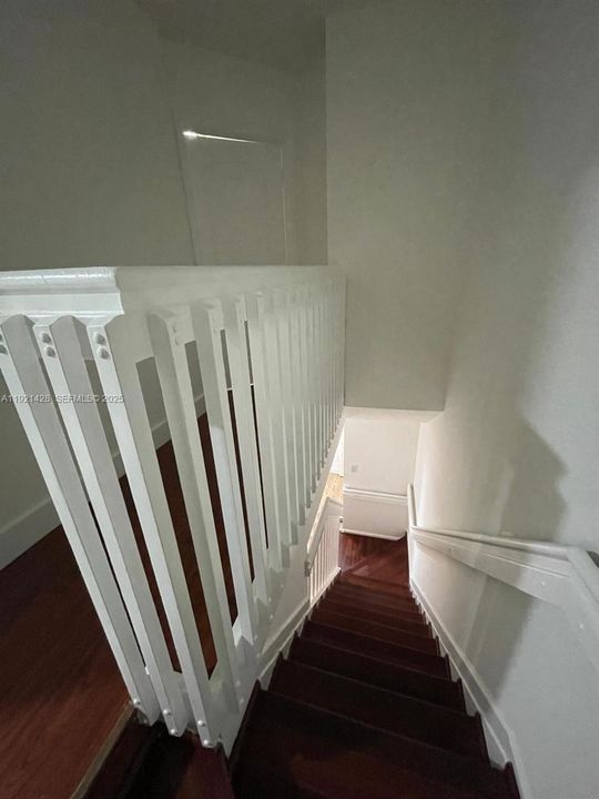 For Rent: $2,750 (3 beds, 2 baths, 1150 Square Feet)