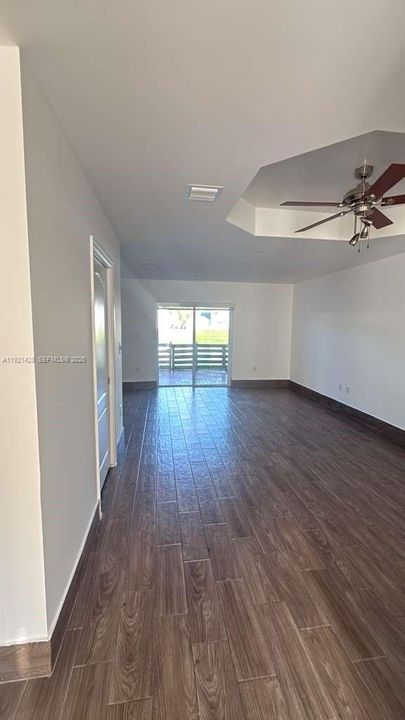 For Rent: $2,750 (3 beds, 2 baths, 1150 Square Feet)