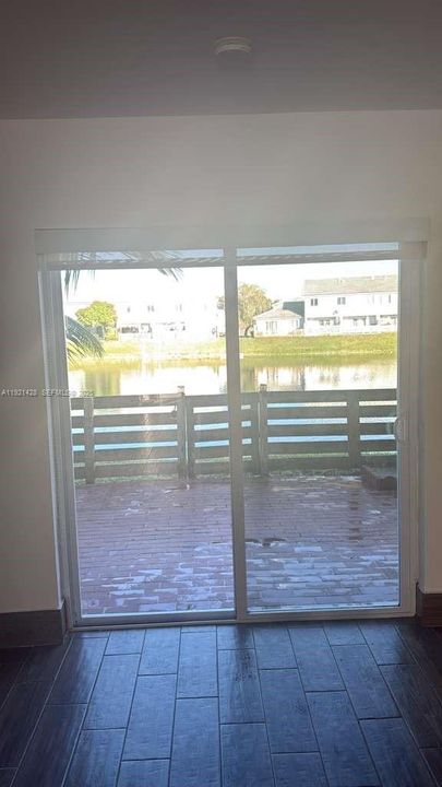 For Rent: $2,750 (3 beds, 2 baths, 1150 Square Feet)