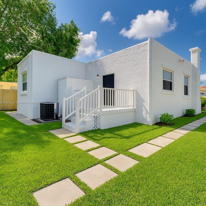 For Sale: $613,900 (0 beds, 0 baths, 1563 Square Feet)