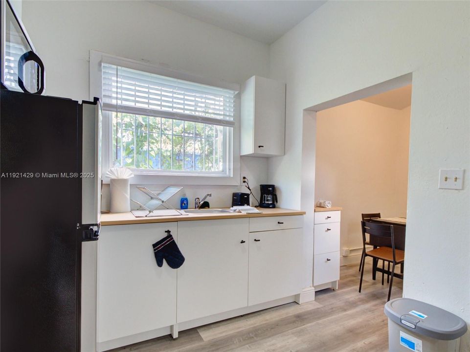 For Sale: $613,900 (0 beds, 0 baths, 1563 Square Feet)