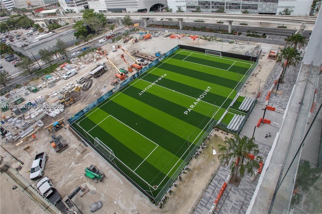 待售: $1,350,000 (2 贝兹, 3 浴室, 1559 平方英尺)