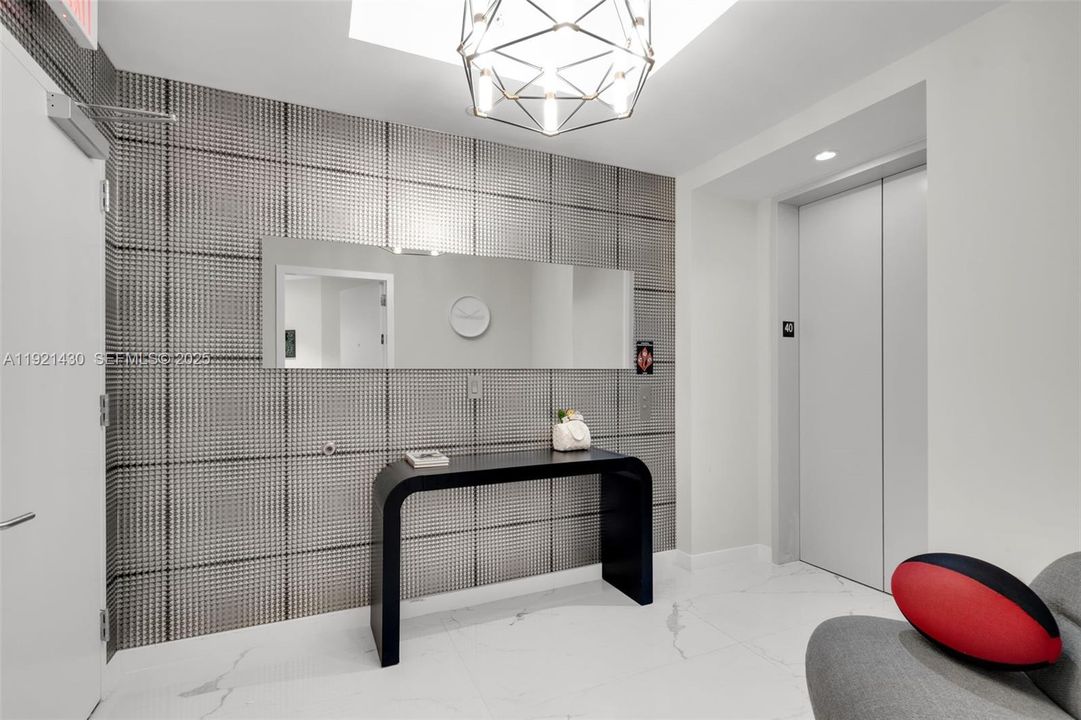 待售: $1,350,000 (2 贝兹, 3 浴室, 1559 平方英尺)