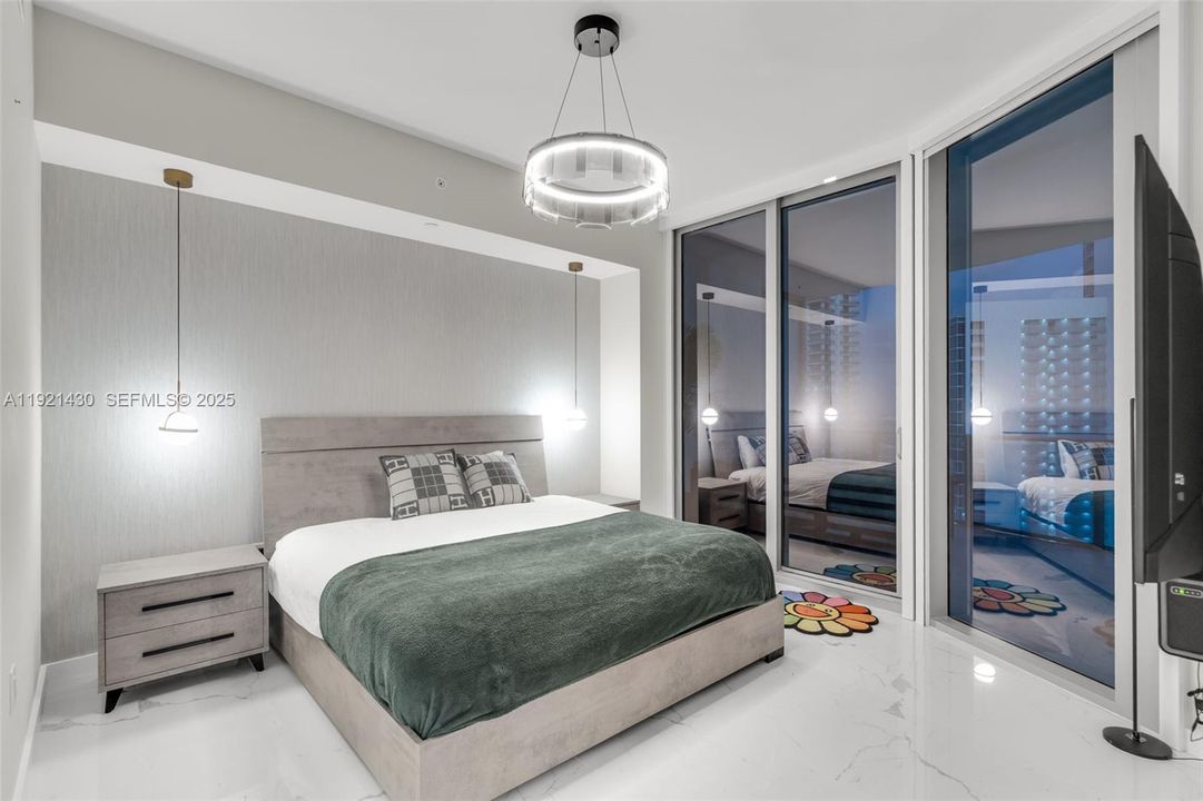 待售: $1,350,000 (2 贝兹, 3 浴室, 1559 平方英尺)