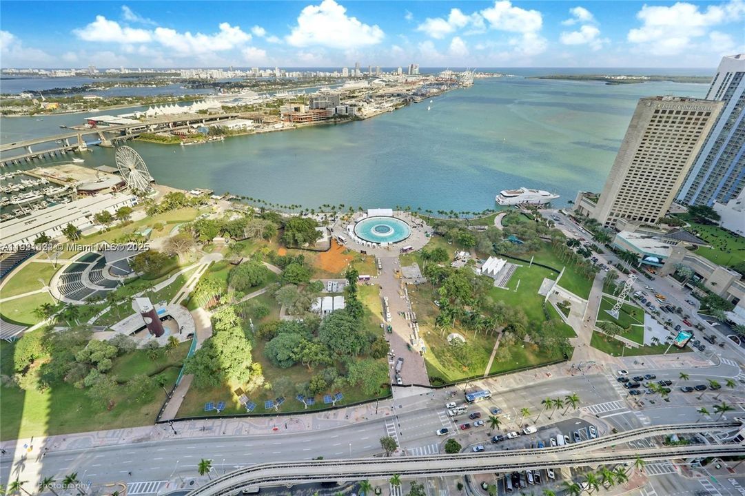 待售: $749,000 (2 贝兹, 2 浴室, 1357 平方英尺)