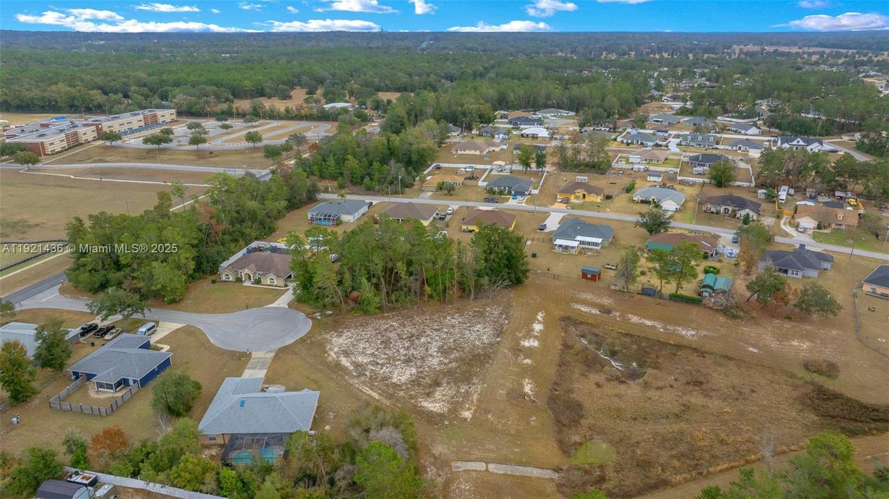 En Venta: $64,900 (0.48 acres)