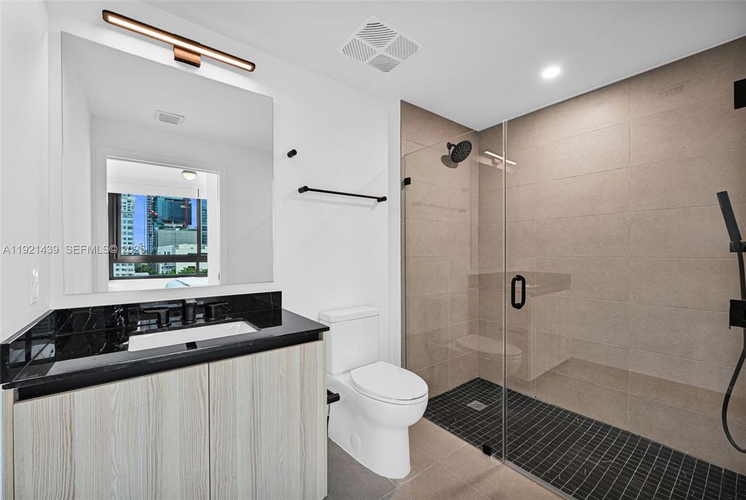 For Sale: $950,000 (2 beds, 2 baths, 786 Square Feet)