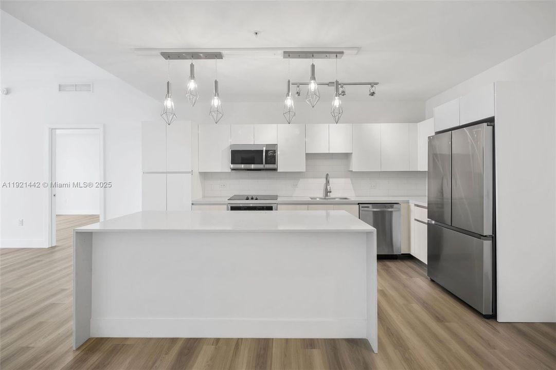 For Sale: $1,050,000 (2 beds, 2 baths, 0 Square Feet)