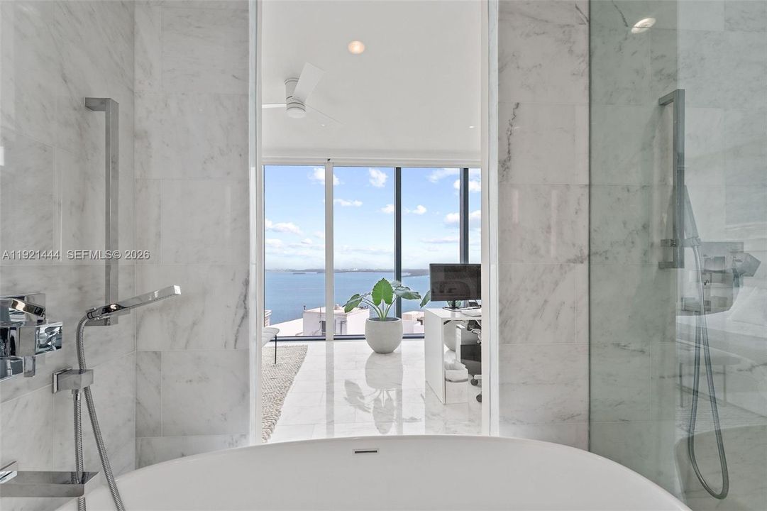 For Sale: $1,998,000 (2 beds, 3 baths, 1634 Square Feet)