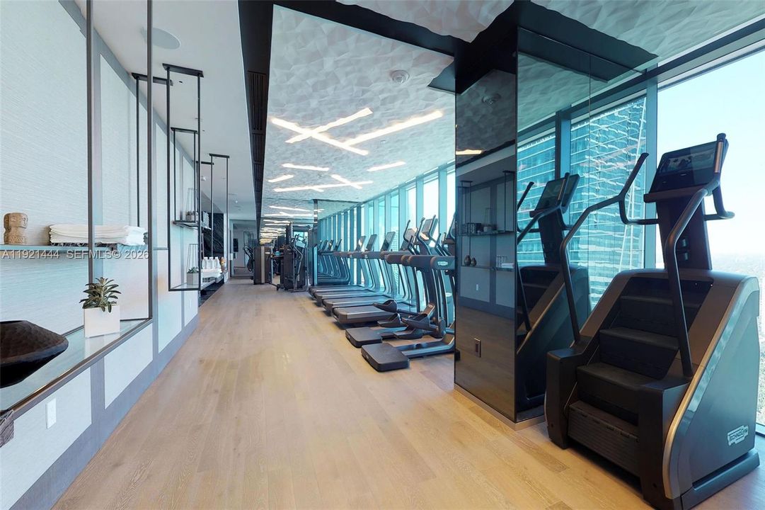 For Sale: $1,998,000 (2 beds, 3 baths, 1634 Square Feet)