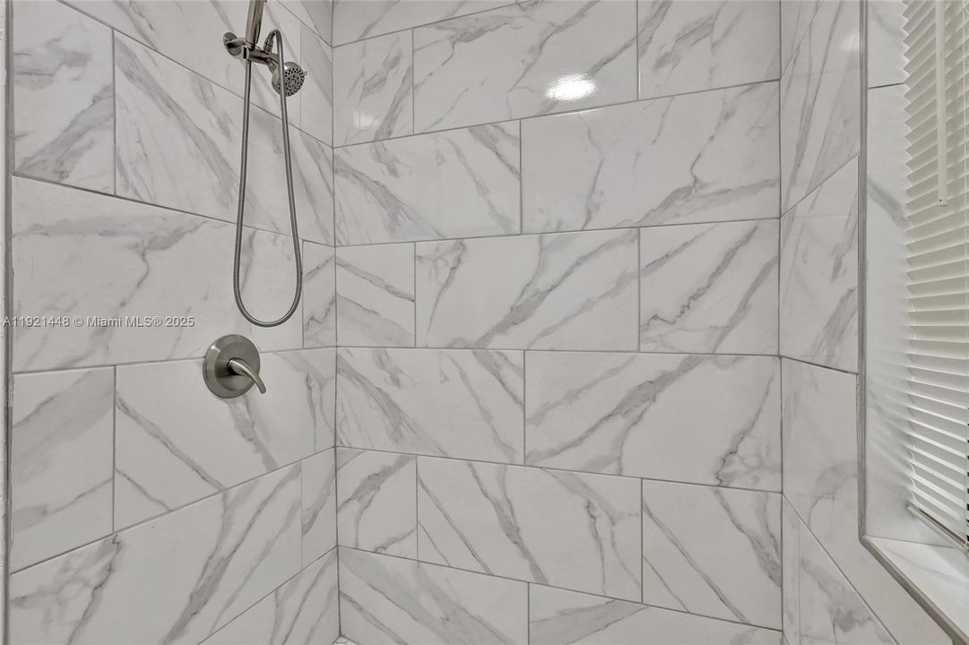 В аренду: $2,600 (3 спален, 2 ванн, 894 Квадратных фут)