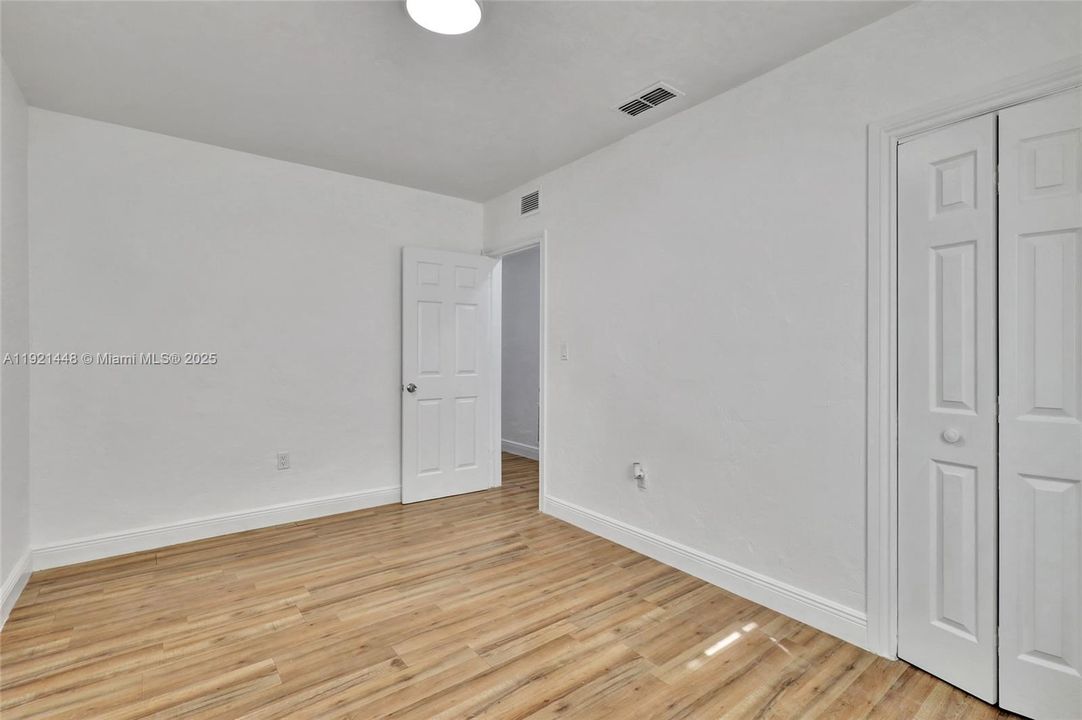 В аренду: $2,600 (3 спален, 2 ванн, 894 Квадратных фут)