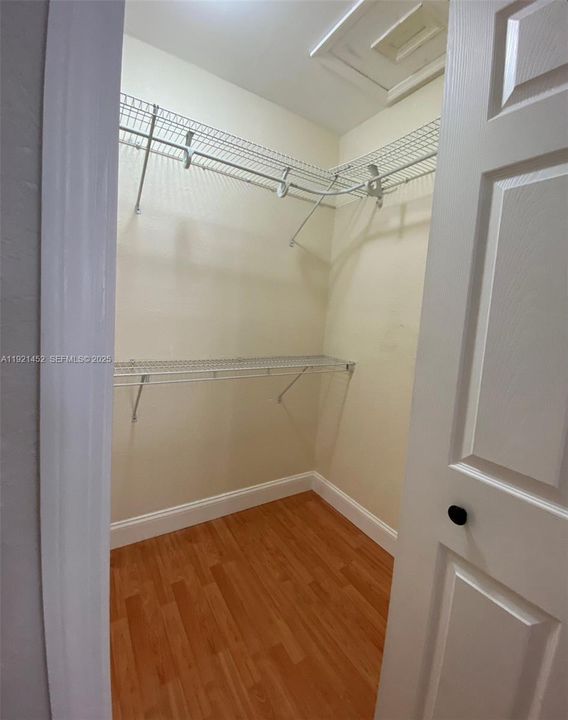 For Sale: $820,000 (4 beds, 3 baths, 2261 Square Feet)