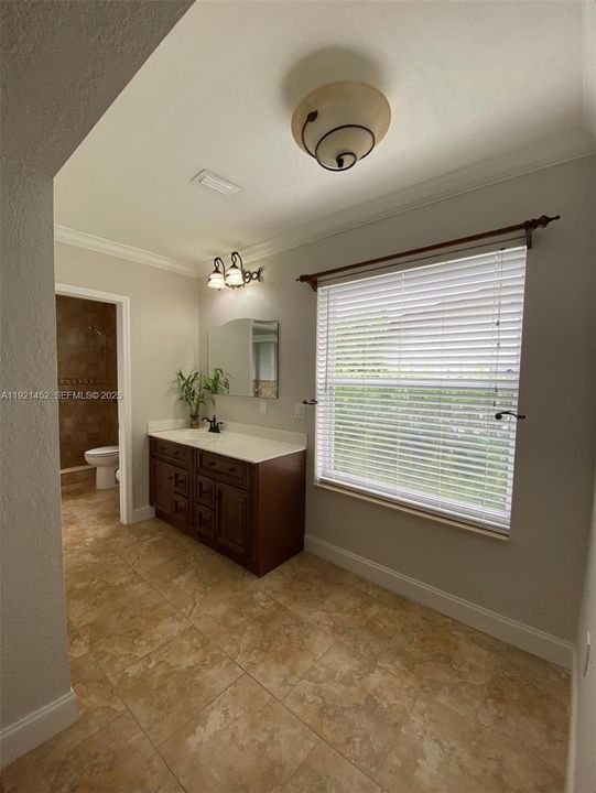 For Sale: $820,000 (4 beds, 3 baths, 2261 Square Feet)