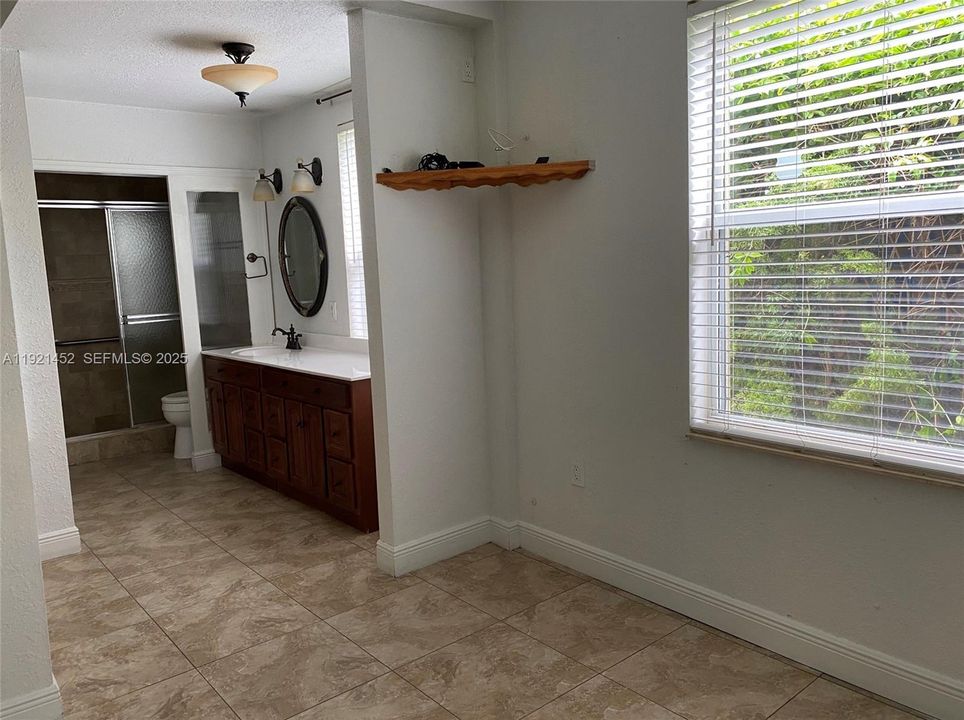 For Sale: $820,000 (4 beds, 3 baths, 2261 Square Feet)