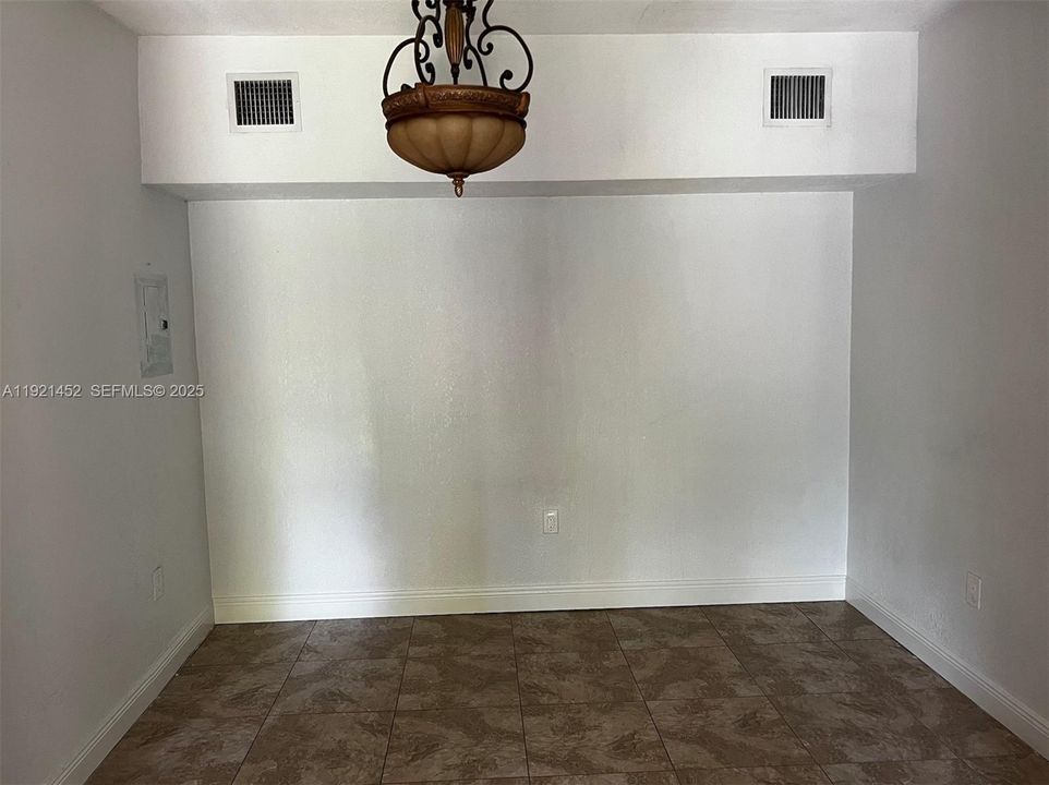 For Sale: $820,000 (4 beds, 3 baths, 2261 Square Feet)