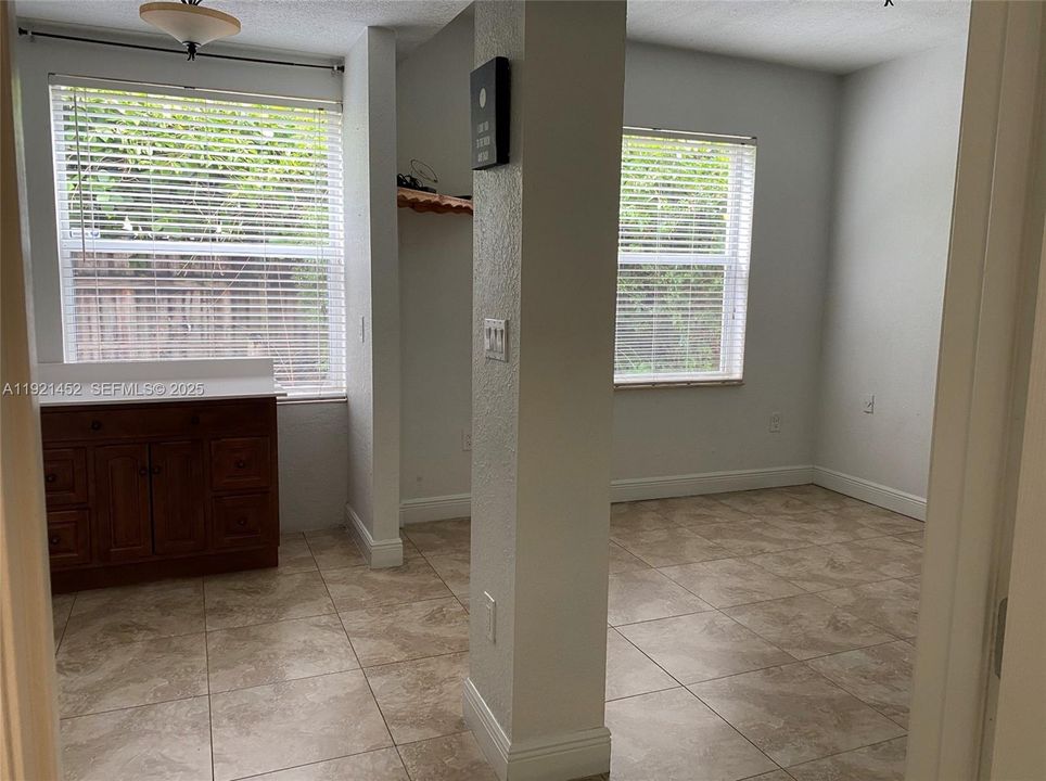 For Sale: $820,000 (4 beds, 3 baths, 2261 Square Feet)