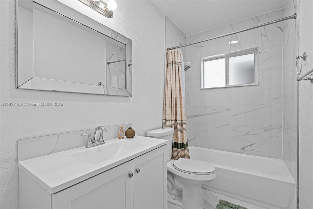 En Venta: $445,000 (3 camas, 2 baños, 1365 Pies cuadrados)