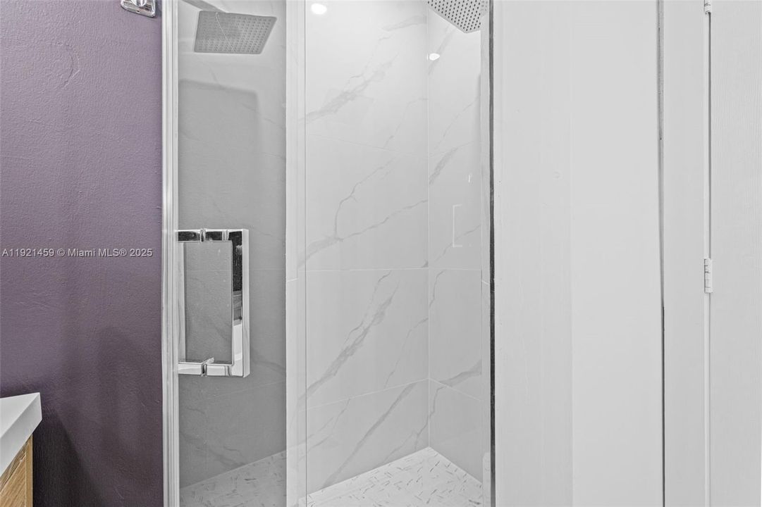 En Venta: $445,000 (3 camas, 2 baños, 1365 Pies cuadrados)