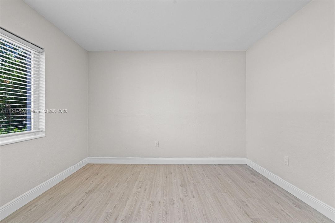 En Venta: $445,000 (3 camas, 2 baños, 1365 Pies cuadrados)