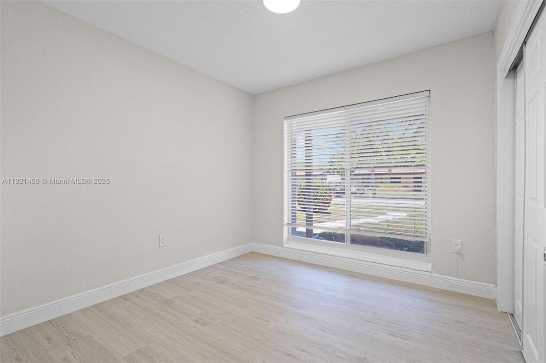 En Venta: $445,000 (3 camas, 2 baños, 1365 Pies cuadrados)